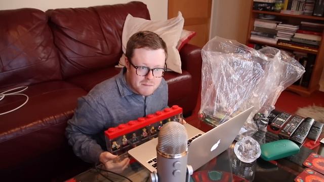 Huge LEGO Minifigure Haul. Tell Me What To Do With The Fake Minifigures!