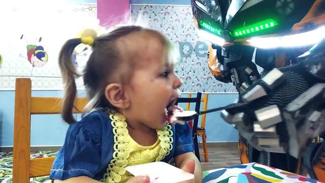 Трансформер Бамблби в реальной жизни смотреть онлайн