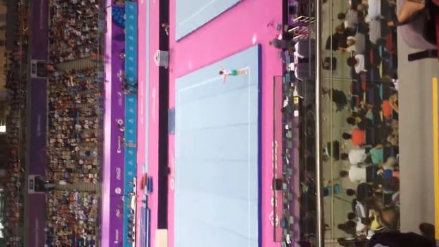 Kieran Behan floor смотреть онлайн