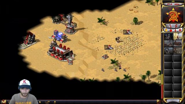 Red Alert 2 Online Multiplayer - 1 vs 1 in Dune Patrol Map Soviet war in CnCNet смотреть онлайн