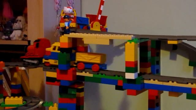 Lego Hello Kitty and Thomas The Train смотреть онлайн
