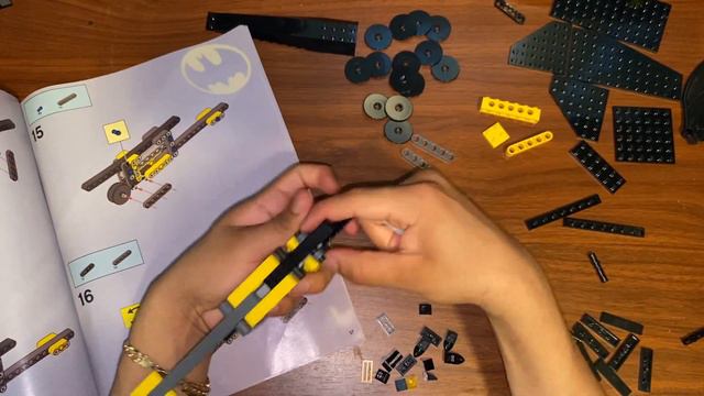 CRAZY LEGO Bat Tank Unboxing!! (Lego Batman Set 7787) смотреть онлайн