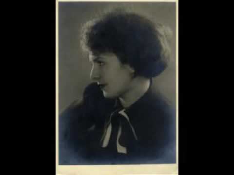 Galina Barinova - Stravinsky Russian Maiden's Song смотреть онлайн
