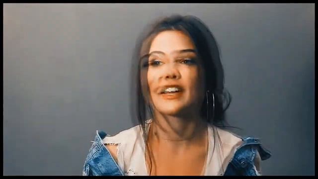 Danielle Campbell Classic смотреть онлайн