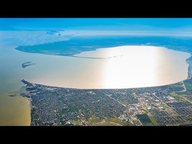 Ейск: приморская набережная 17 апреля 2018г. смотреть онлайн