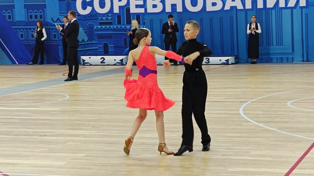 Бальные танцы Юниоры-1 LA E Чачача, Финал смотреть онлайн