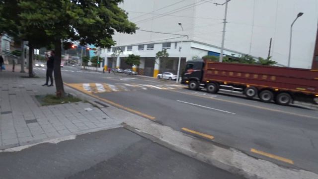 Из Уссурийска приехали в Корею в г.Пусан / встретили Испанца / Местные магазины смотреть онлайн