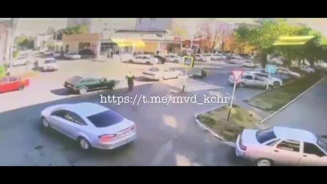 Между происшествиями прошел час смотреть онлайн