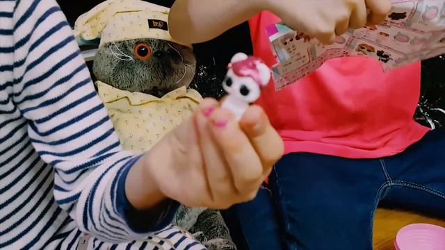 Распаковка ЛОЛ капсулы дешифровка Новые Питомцы New DOLL LOL SURPRISE PETS UNDER WRAPS смотреть онлайн