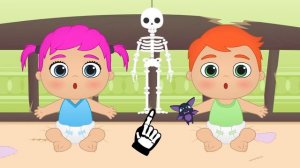 BEBÉ LILY 🎃 Se disfraza de Merlina en Halloween