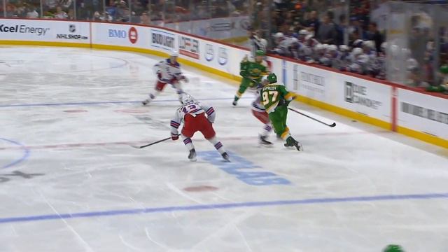 Kirill Kaprizov injured after Vincent Trochek elbows Kirill Kaprizov смотреть онлайн