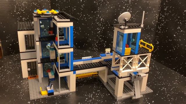 2017 LEGO City Set 60141 Police Station Review! смотреть онлайн