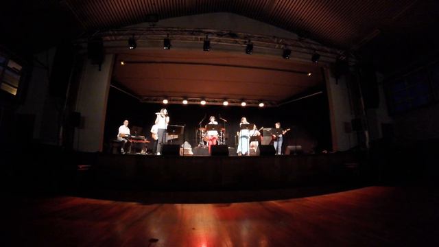 Concert pour l'UKRAINE - Groupe de Guy DELORME - Part 2/3 смотреть онлайн