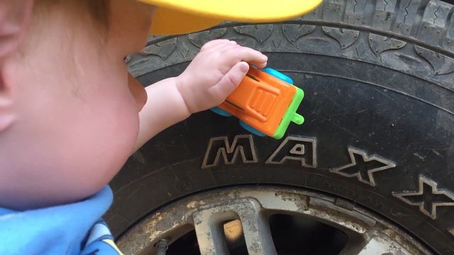 ВЛОГ С ЛИАМОМ | ЛИАМ ПОМОГАЕТ РЕМОНТИРОВАТЬ МАШИНУ #reborndoll #rebornbaby #куклареборн