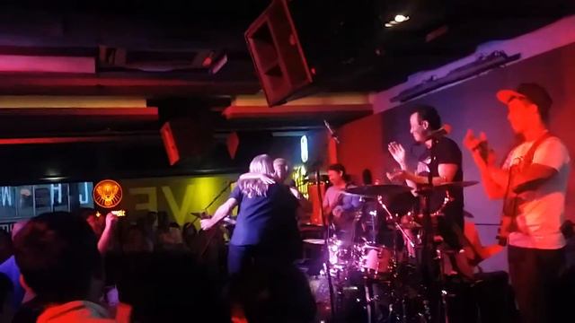 Scorpion Drummer Bobby Rondinelli(1) смотреть онлайн