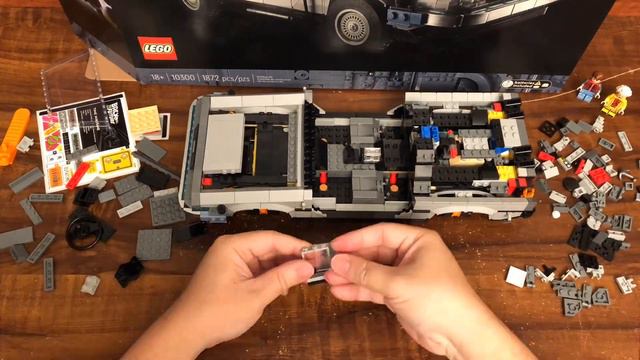 LEGO Icons 10300 Back to the Future DeLorean Time Machine Time-lapse Speed Build смотреть онлайн