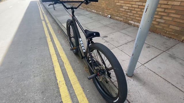 Mafia Bomma 27.5' Wheelie Bike Check! смотреть онлайн