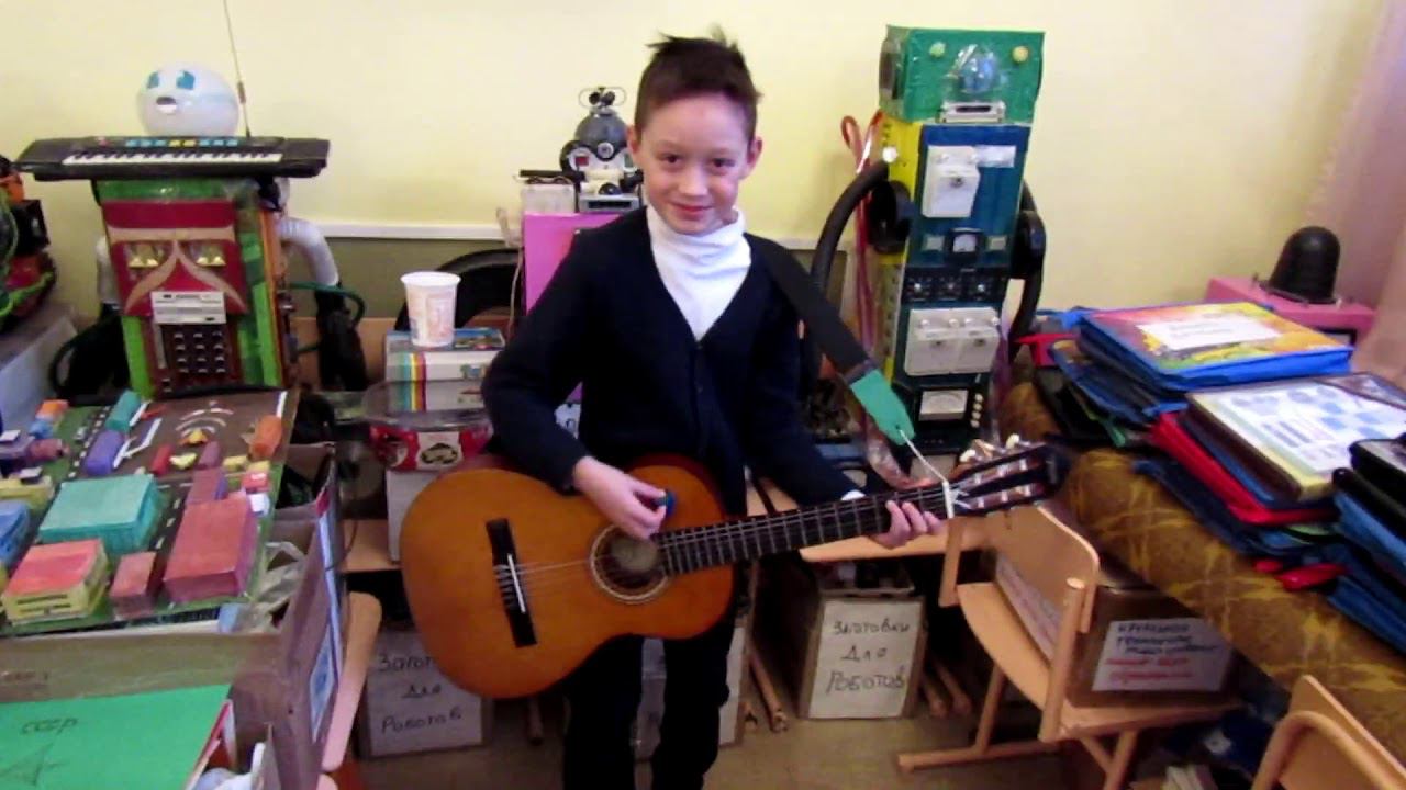 Мы работаем играем и поем...