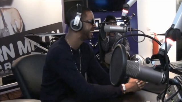 V.DOT Live From Radio 538 смотреть онлайн