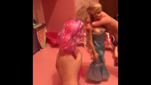 Куклы барби.принцессы. игры для детей. Видео для детей смотреть онлайн