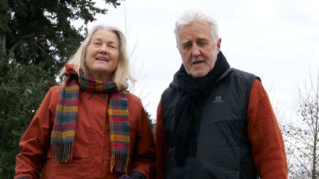 Lynn McGown and Michael Pratt sing Borderlands on Jericho Beach Christmas Day смотреть онлайн