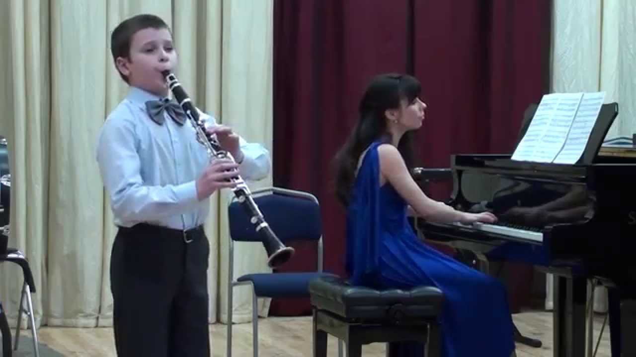 Чайковский "В деревне" (переложение для кларнета и ф-но) смотреть онлайн