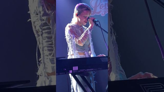 Meg Myers - Bluebird - Detroit (The Loving Touch) - 4/28/23 смотреть онлайн