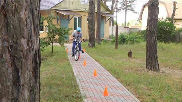 В детском лагере «Орлёнок» юные куряне учили правила дорожного движения смотреть онлайн