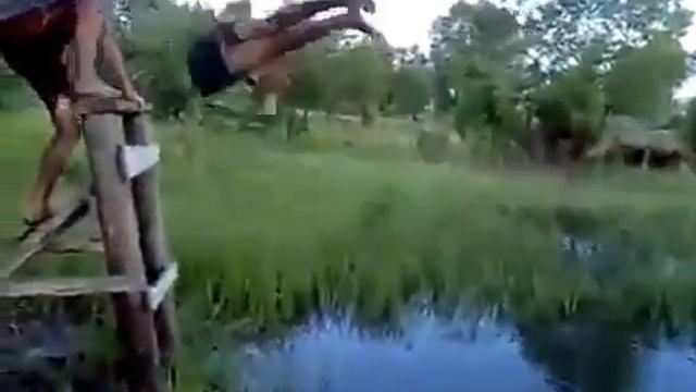 пьяные парни на тарзанке смотреть онлайн