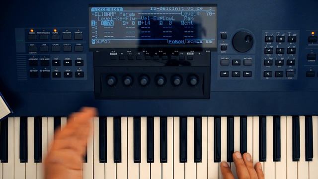 ONLY Yamaha EX5  Can Do This!