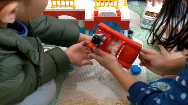 LEGO樂高 得寶系列 10948 多功能停車場 扮家家酒 смотреть онлайн