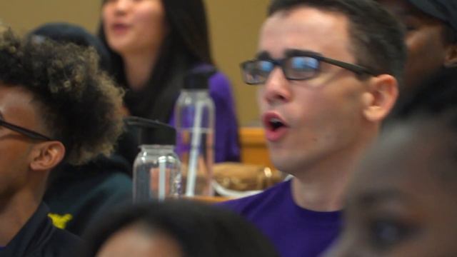 So...what's NYU Stern New Student Orientation all about? смотреть онлайн