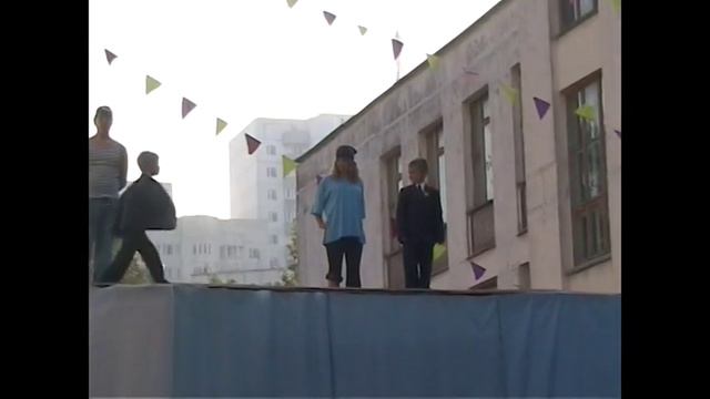 1 сентября 2004 в московской школе № 672 смотреть онлайн