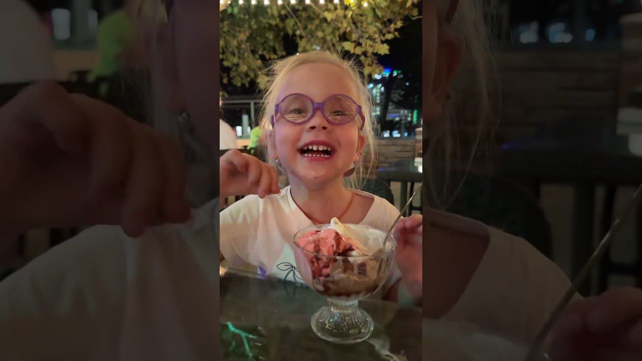 Мороженое #дочки #icecream #лето #многодеточки #мороженное #близняшки#дочки #многодеточки #еда смотреть онлайн