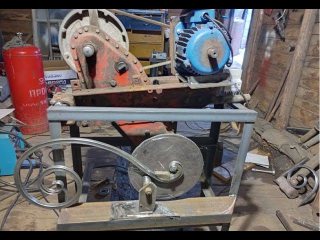 Сделал станок для «холодной ковки» из редуктора мотоблока, с электроприводом своими руками.