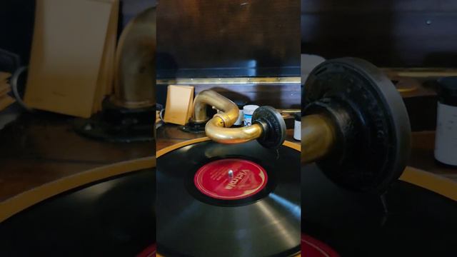 Memory Lane - Amelita Galli-Curci Victrola Records #1047 1922 смотреть онлайн