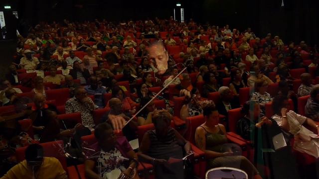 Curaçao waltz "Corazon en la mano" by Jacobo Palm, played by Esther Cheri and Arjen de Graaf смотреть онлайн