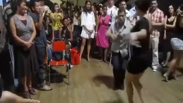 Melanie Torres and Gabriel Perez dancing at 2010 Brooklyn Congress смотреть онлайн