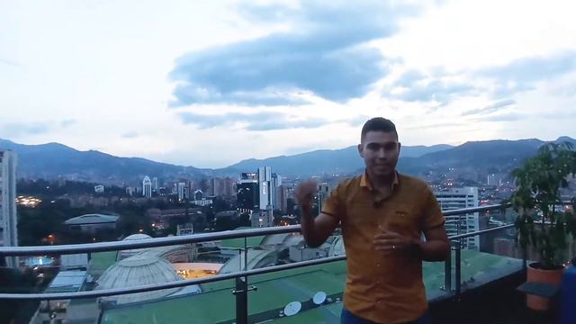 El que se queja se aleja / Juan Camilo Hernandez смотреть онлайн