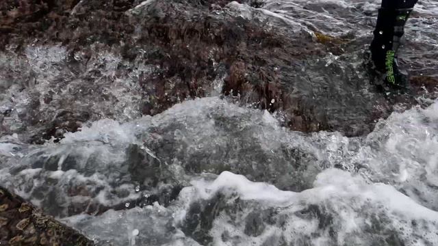 Подводно-охотники на разведке в пещере, Лобстер, краб, креветки, угорь. Cornwall, UK