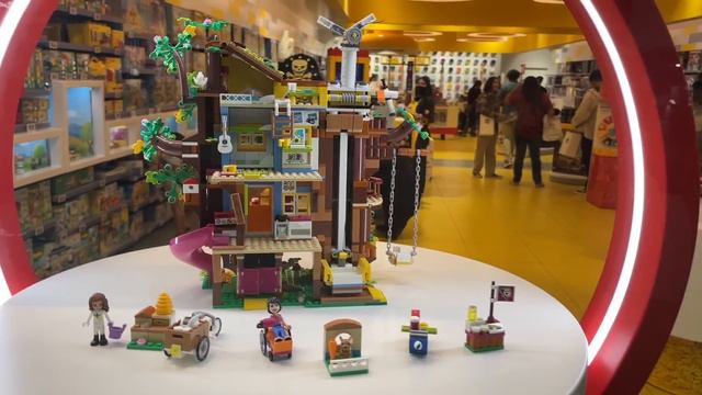 LEGO Gave Me A Day Off So I Went To Hollywood смотреть онлайн