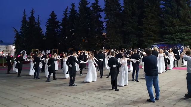 Выпускной бал 2022 город Салават. смотреть онлайн