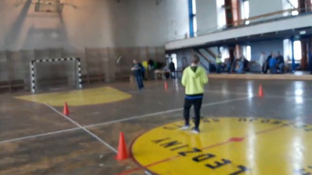 VIII Powiatowe Zawody Samochodów RC Ledziny CD7 смотреть онлайн