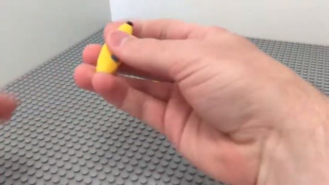 Custom LEGO Peely from Fortnite смотреть онлайн