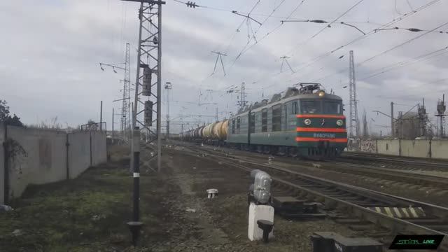 Электровоз ВЛ80К-496 с грузовым поездом смотреть онлайн
