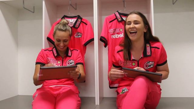 Teammates: Ashleigh Gardner and Alisha Bates смотреть онлайн