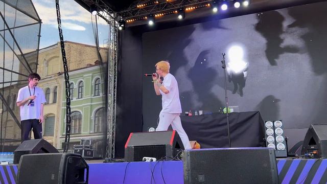 mzlff — Игрушки (29.07.23, @Двор Гостинки, Санкт-Петербург) смотреть онлайн