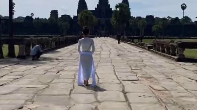 សប្បាយចិត្តជំនួស គ្រាន់តែអំណោយ ទ្រី ដាណា ទៅដល់ដៃប្អូនស្រីកាន់សីលហៅខ្លួនថាព្រះនាងតាំងពីសម័យបុរាណ ស្ смотреть онлайн