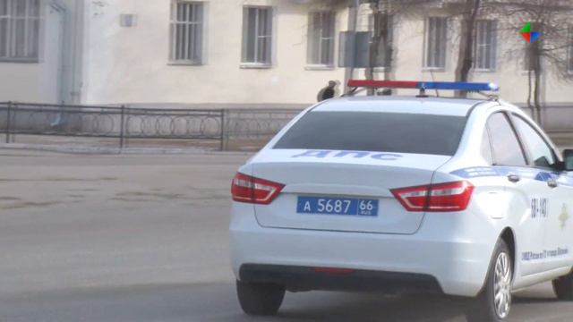 Полицией города Лесного ведется набор граждан на службу в отдел ГИБДД смотреть онлайн