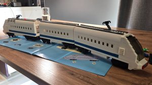 Мой первый ролик. Сборка лего поезда "Скоростной поезд" сапсан, 651 деталь, фирма best like.